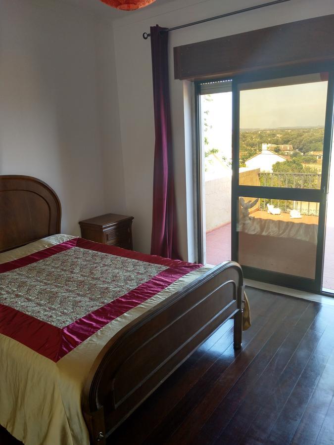 Lamarosa Guest House Torres Novas Bagian luar foto